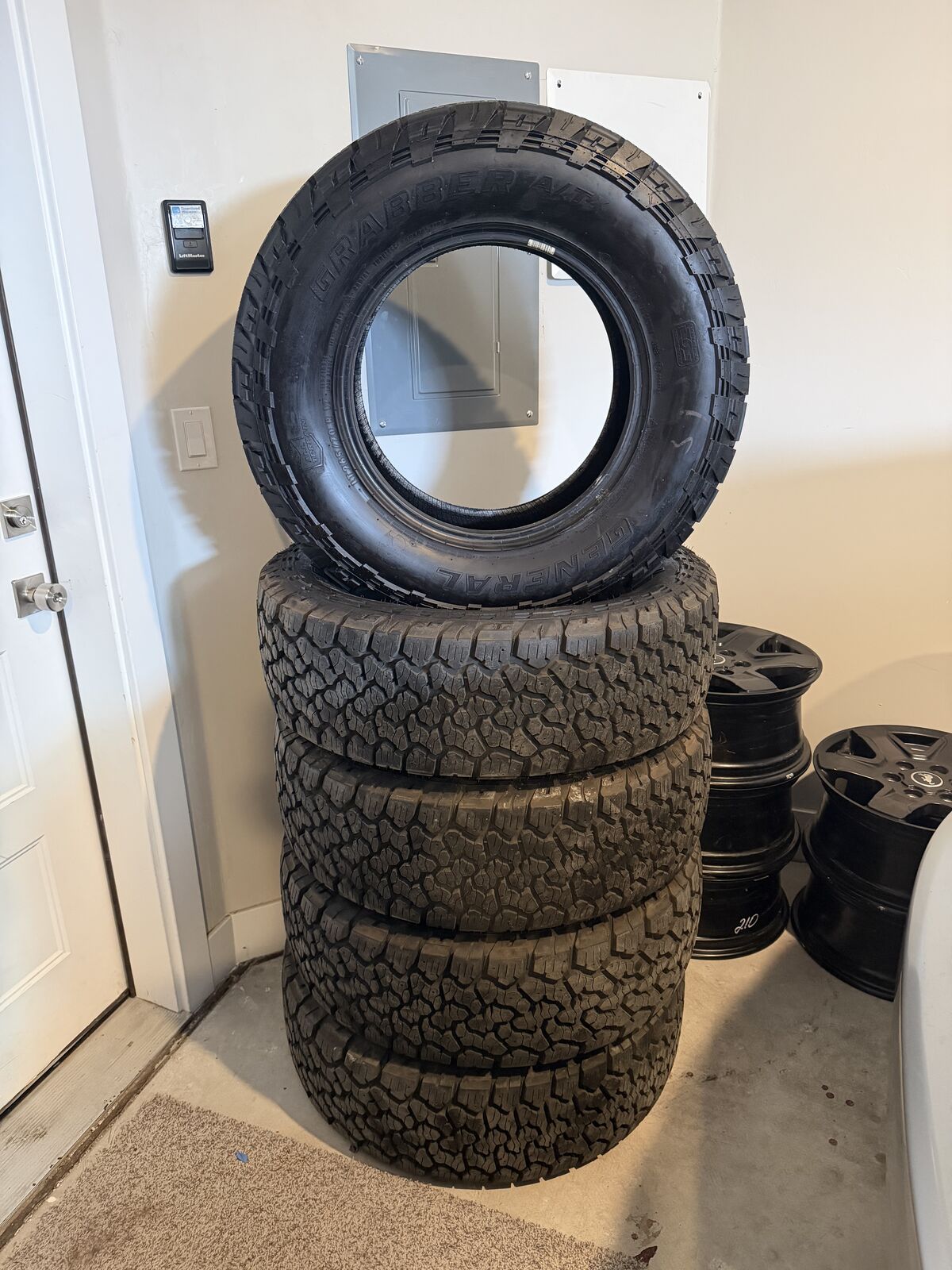 General Grabber A/TX Tires 265/70r17 (Set Of 5)