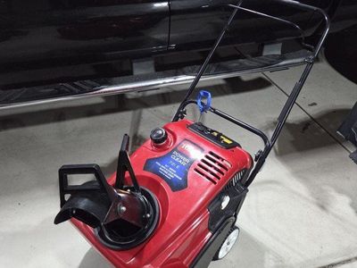 toro 4 cycle 721E electric start snowblower