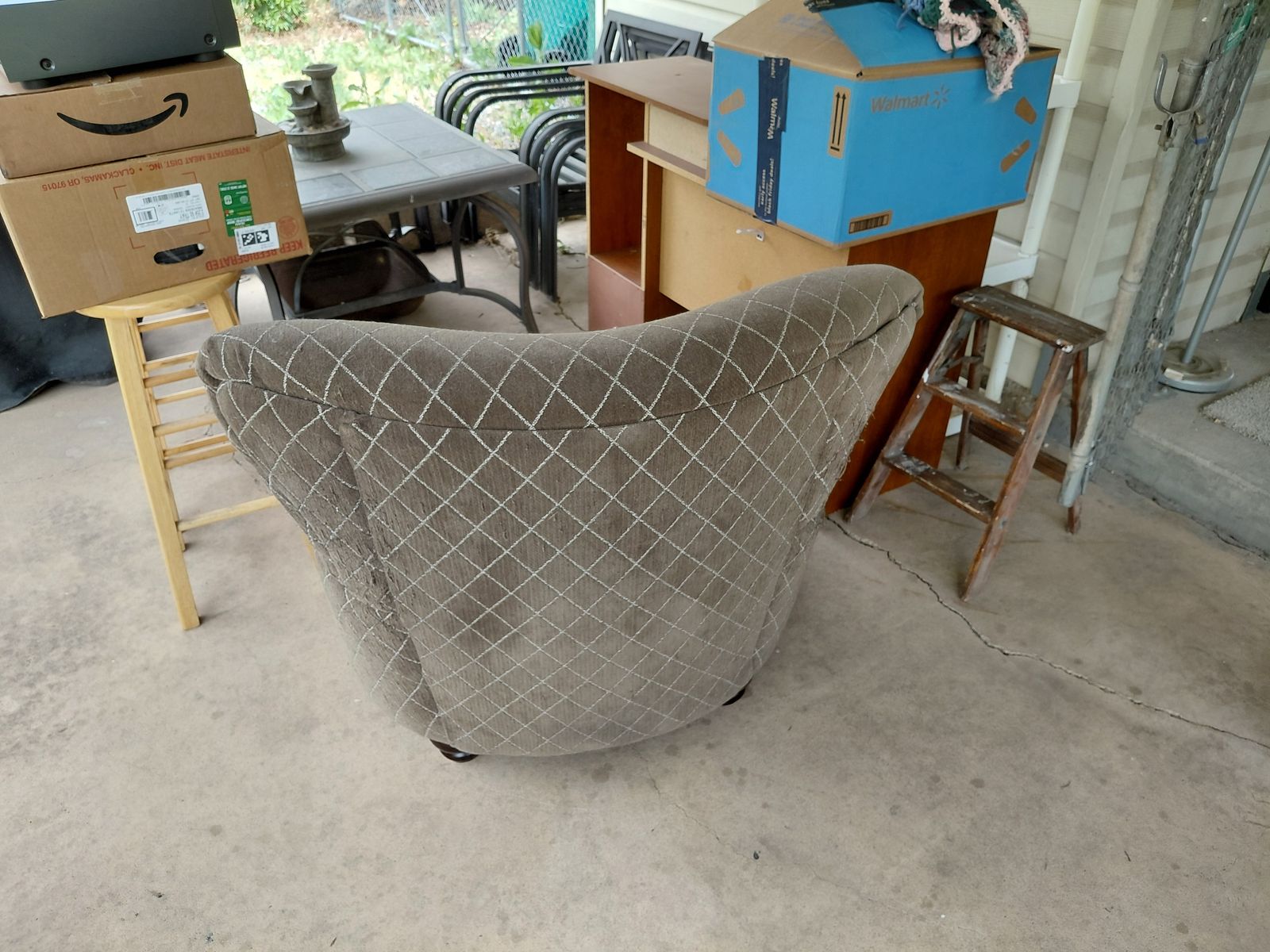 Main image 2