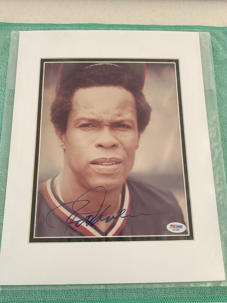 Rod Carew Minnesota TwInS Autograph PSA/DNA AUTO