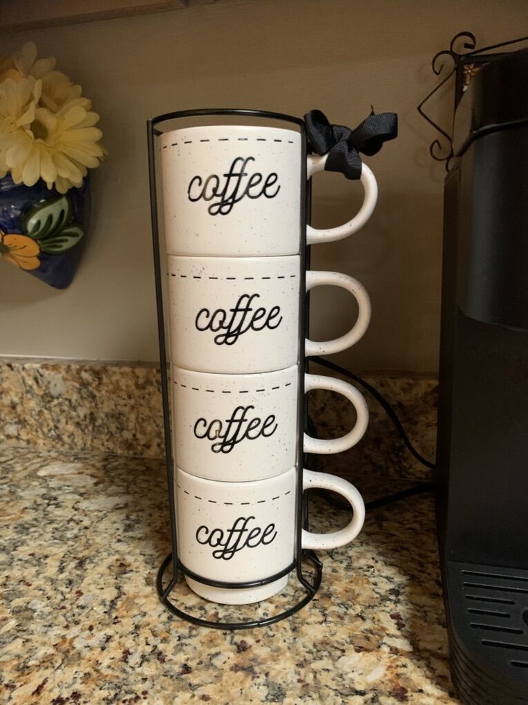 4 Stoneware Stackable Coffee Mugs With Metal Stand