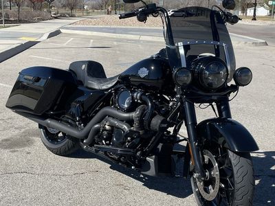 2023 Road king special