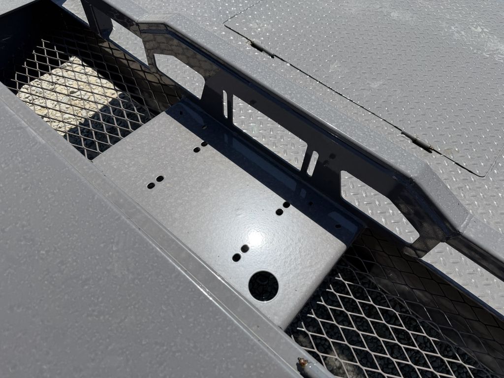 Main image 7