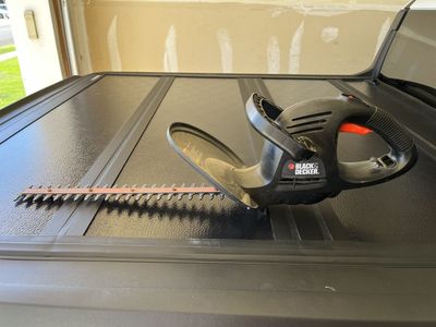 Black & Decker Electric Hedge Trimmer