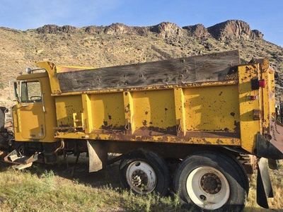 Dump Bed and International Truck Parts