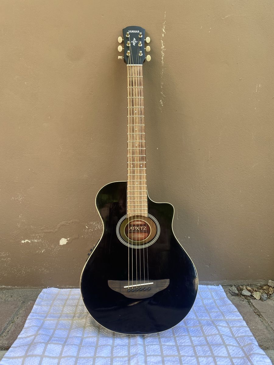 Yamaha APXT2 Acoustic-Electric Travel Guitar
