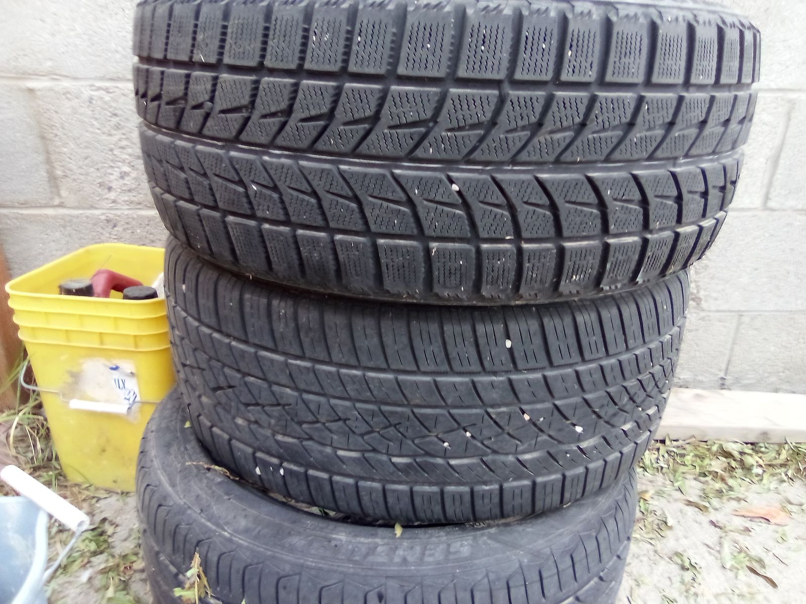 Bridgestone Blizzak Winter Tires 225/45R17 91H - Set of Tires