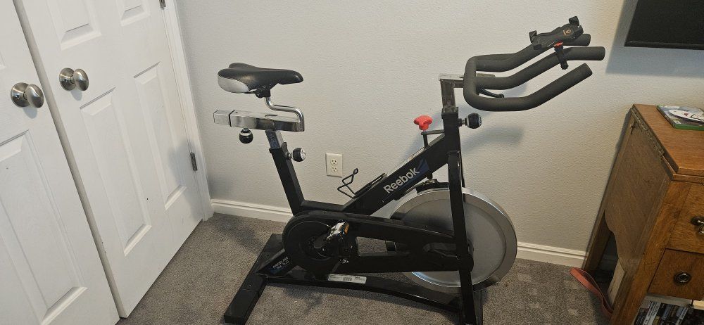 Reebok Proline RK 5.0 Indoor Cycling Stationary Exercise Bike