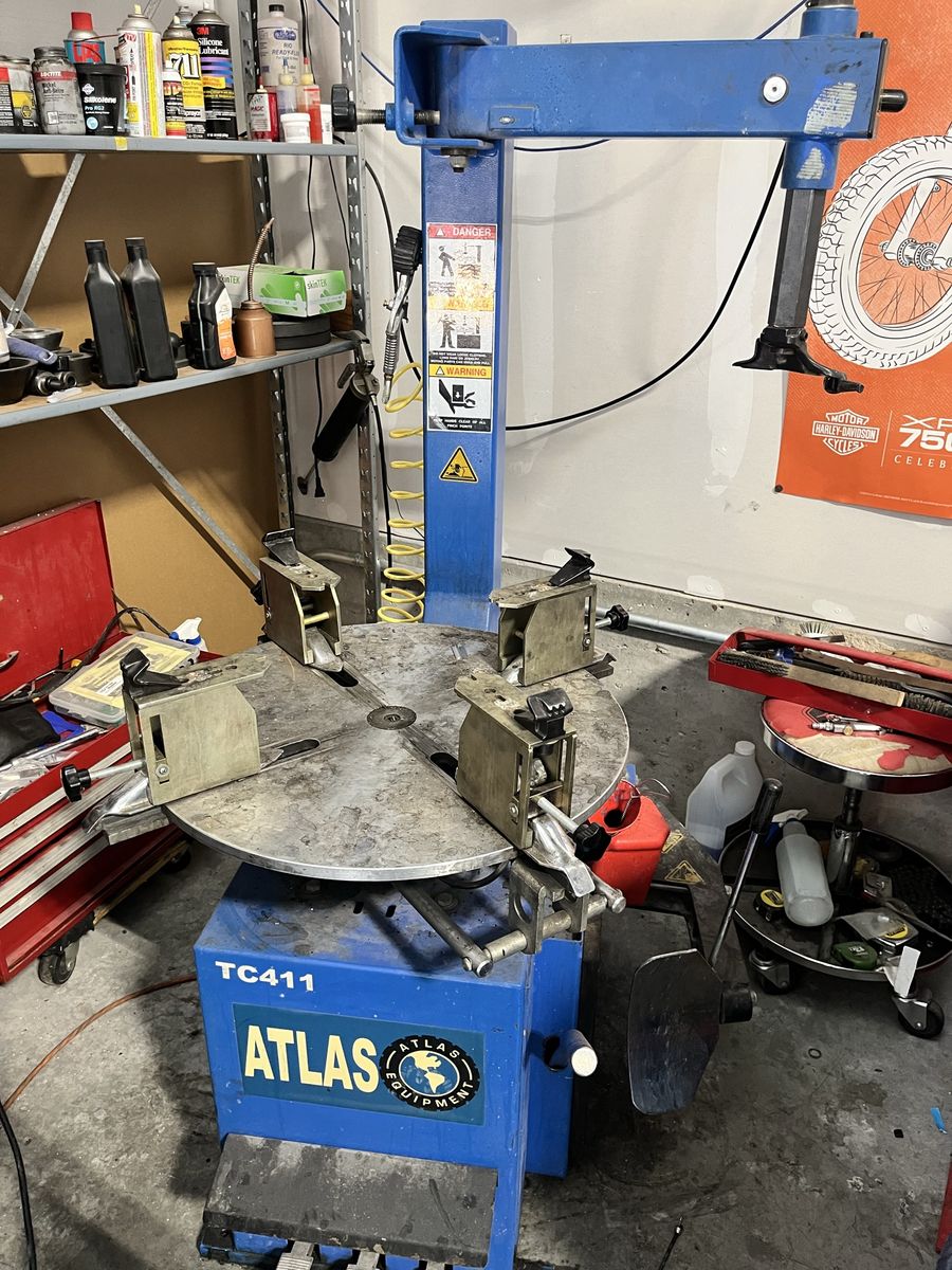 Motorcycle Tire Machines