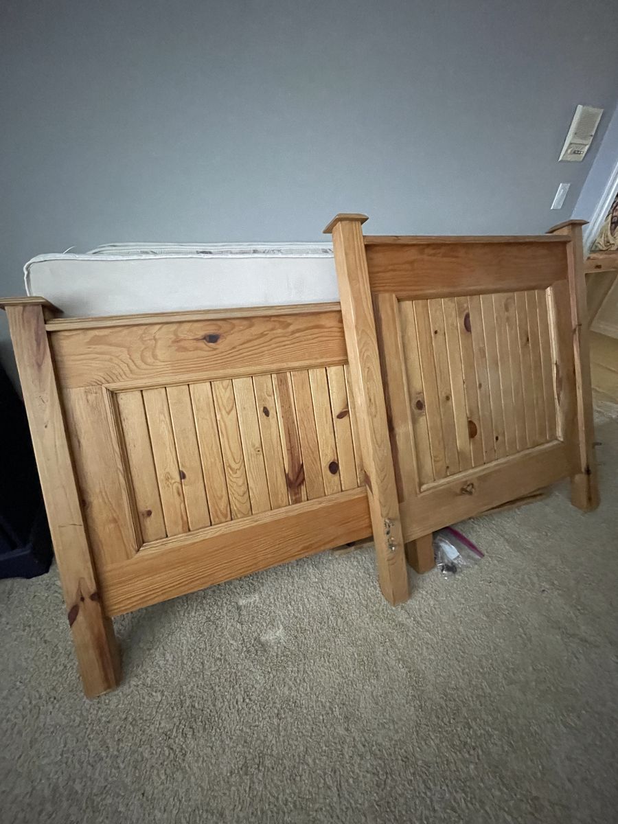 Twin Bed /Mattress & Boxspring