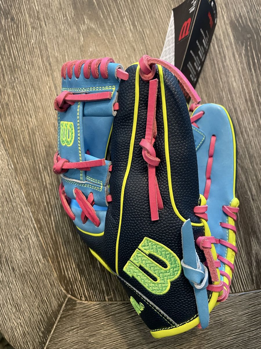 Wilson A2000 1786 Pro-Stock 11.5" Infield Baseball Glove - Neon/Blue/Black/Pink