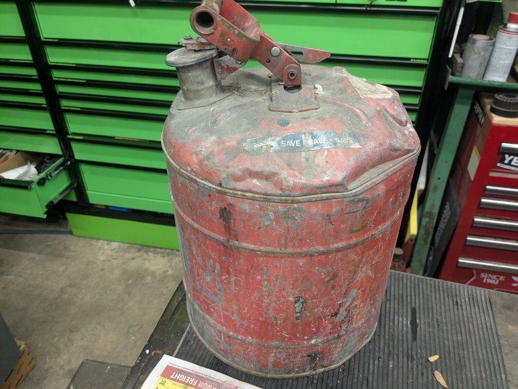 Steel metal 5 gallon safety gas can