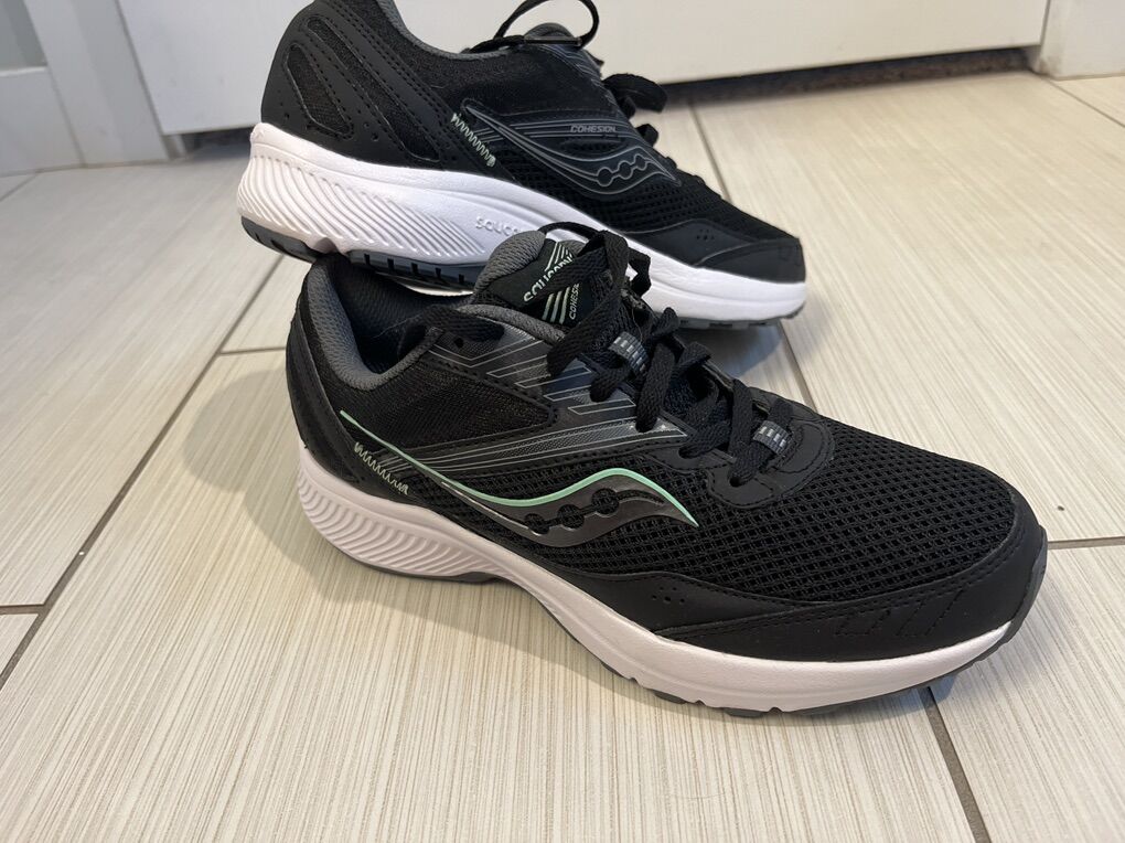 Saucony Cohesion 15 Women's Running Shoe Size 7