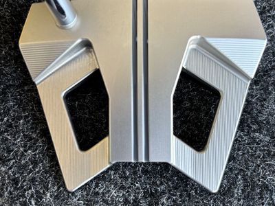 2024 Custom Scotty Cameron Phantom 9 Right hand 34'' Mint