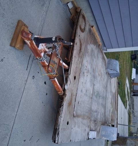 Utility Trailer 7.5 X15 Lights work great, 3500lbs axel with brakes. Best for Camping or' traveling