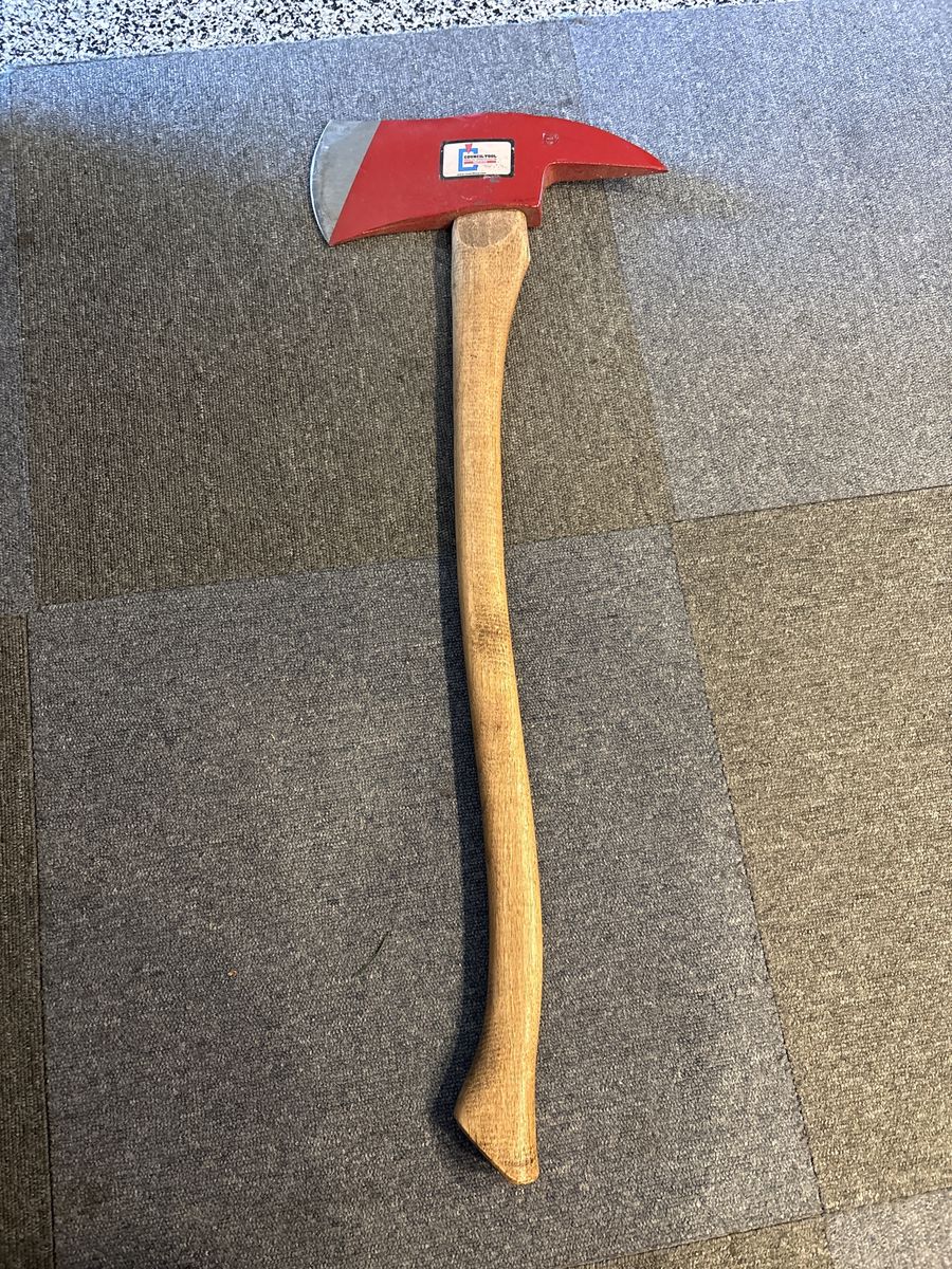 Fireman axe