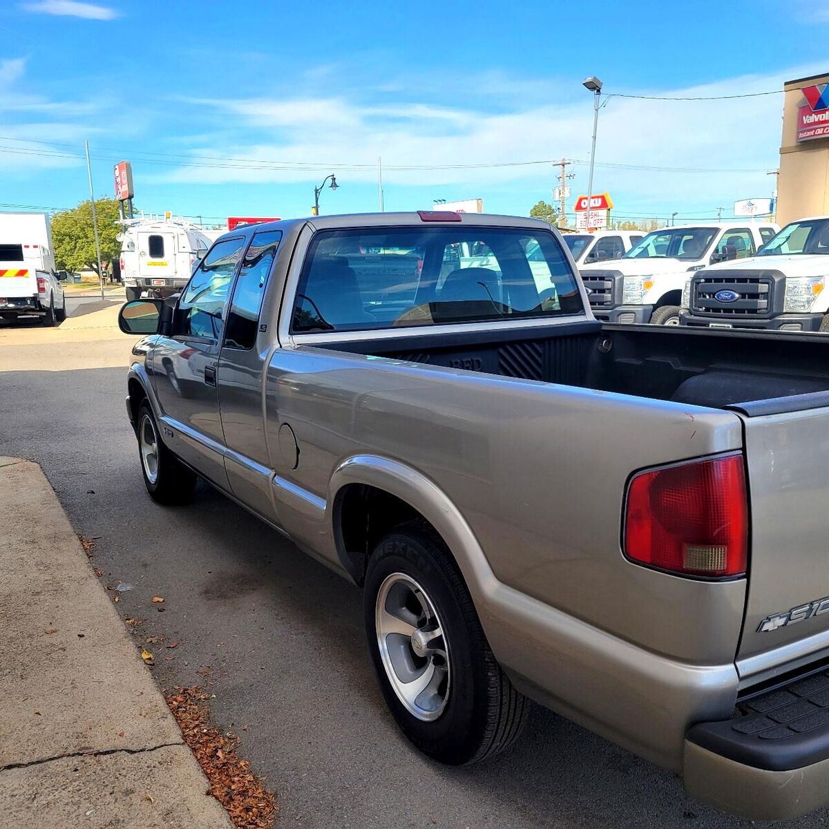 2001 Chevrolet S-10 LS