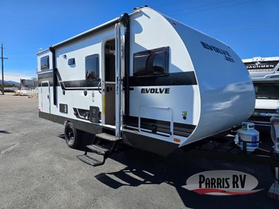 New 2026 Lance Evolve 1965