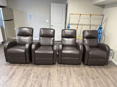 4 Theater chairs