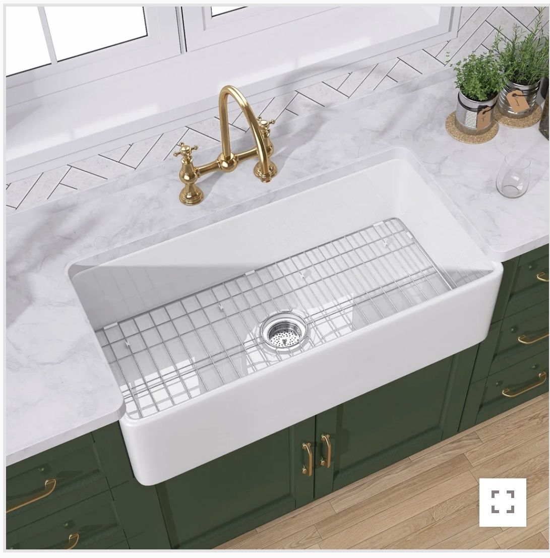 BESTGO 30”x 18”x 10” White Fireclay Farmhouse Kitchen Sink Single Bowl Apron Front with Grid & Strainer