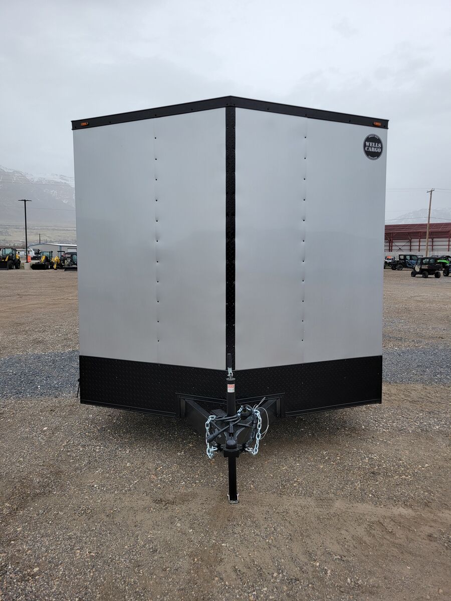 Wells Cargo 8.5 x 24 Deluxe Enclosed Traler