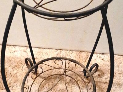 Ornate Wrought Iron 2-Tier Plant Stand - Vintage Style, Dark Bronze Finish