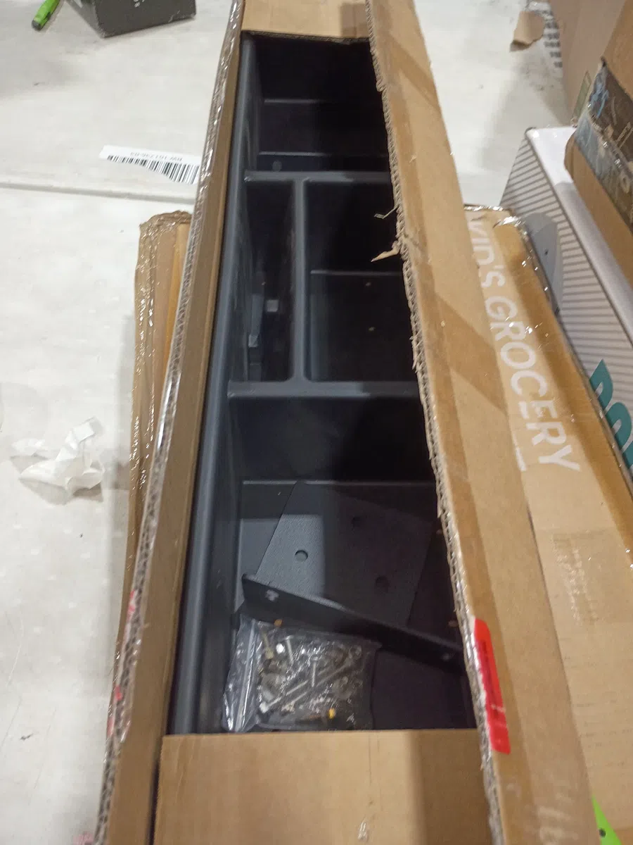 Main image 7