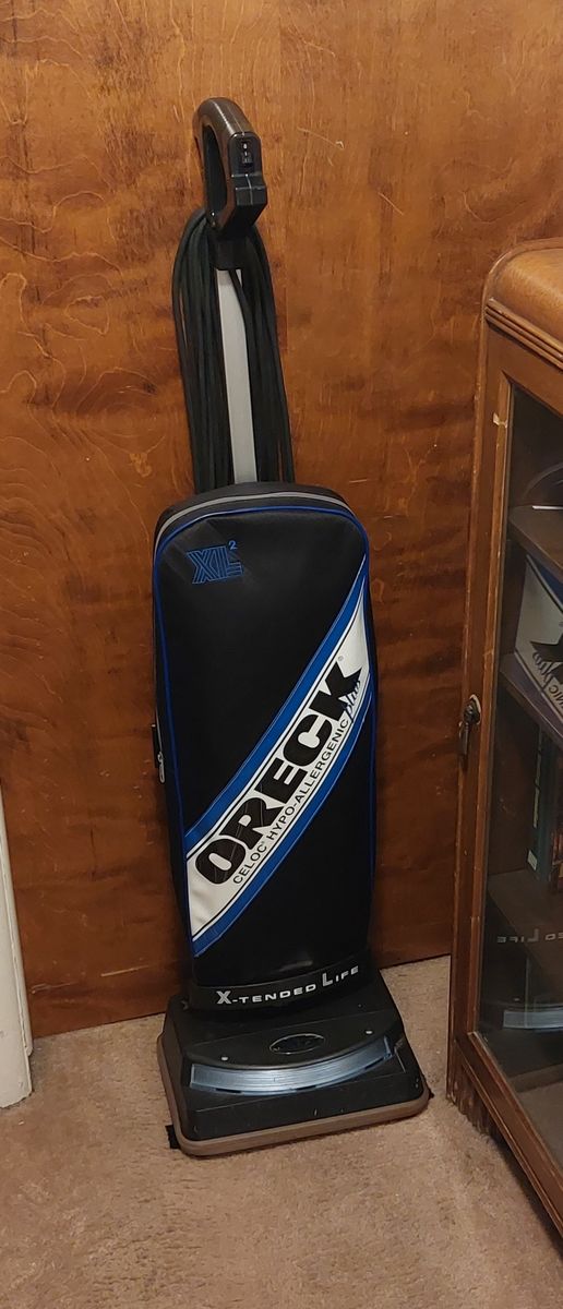 Oreck XL2 Vacuum Cleaner