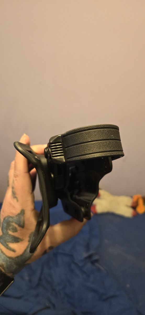 Level 2 duty holster for Glock 17