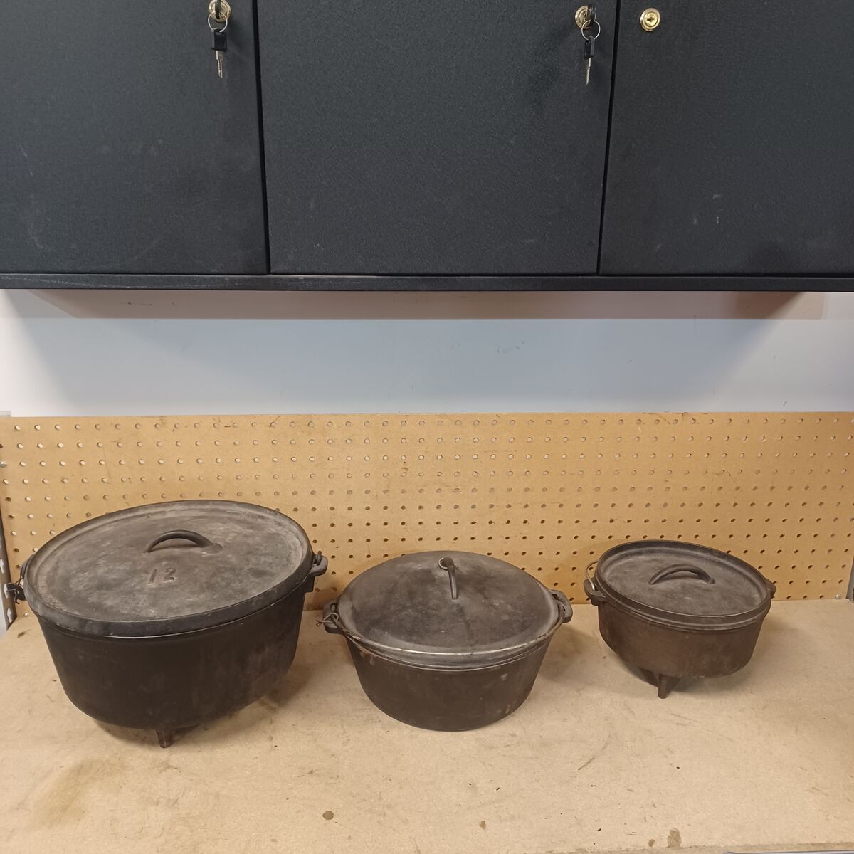 Camp ovens and Dutch set.