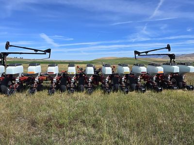 White 8222 Corn Planter