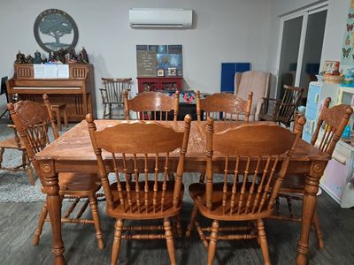 6 Person Wood Table