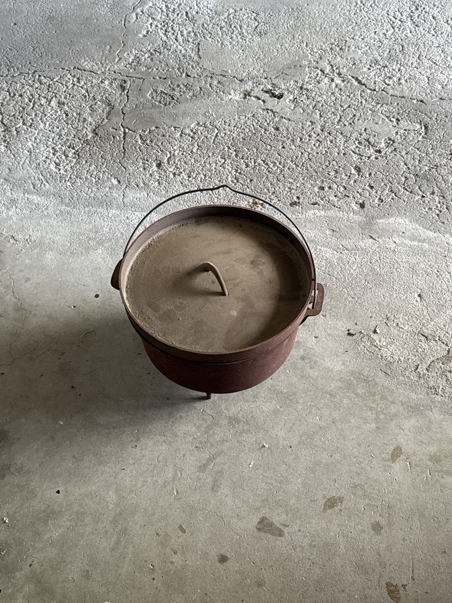 13” Dutch Oven