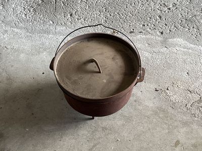13” Dutch Oven
