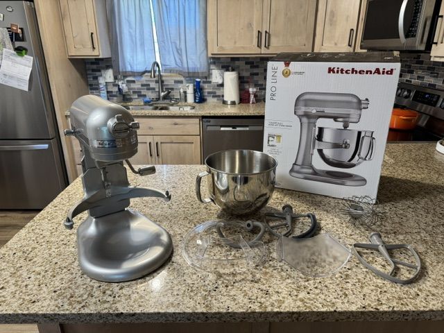 KitchenAid PROLINE 7 Quart Bowl-Lift Stand Mixer