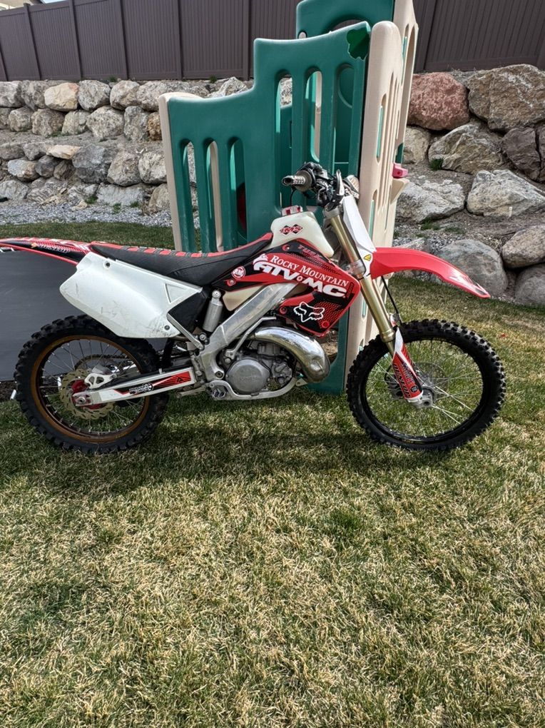 2001 CR250 CR 250
