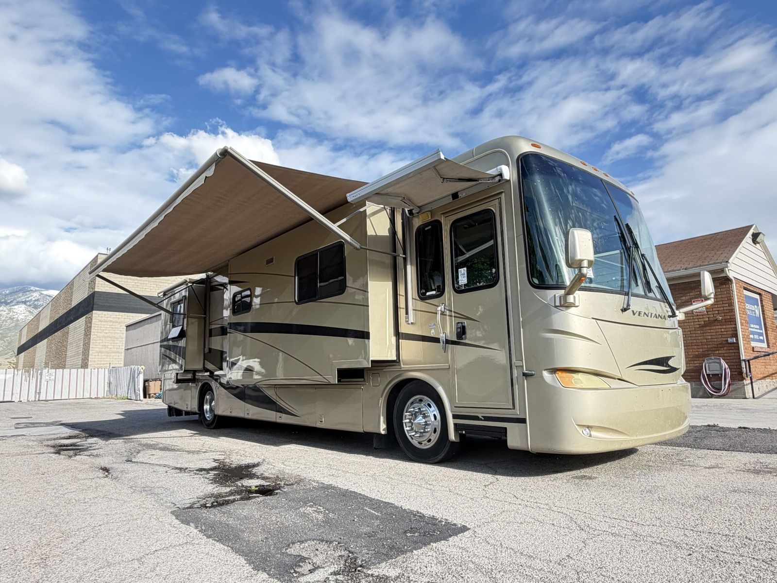 2006 Newmar Ventana 3936 Pusher with 4 Slides