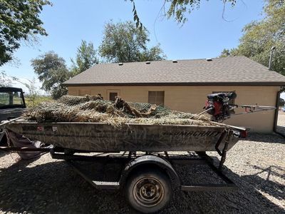 Duck/Fishing Boat