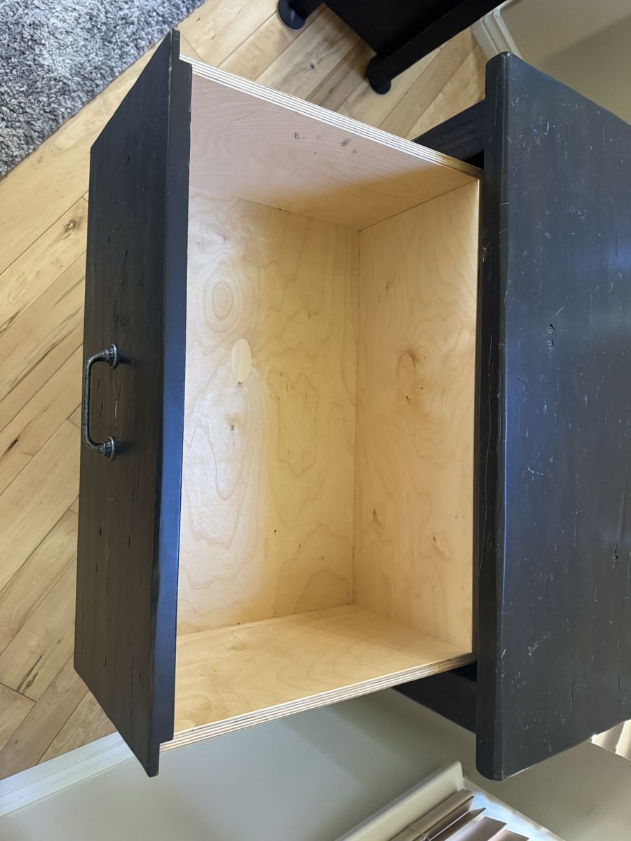 Main image 5