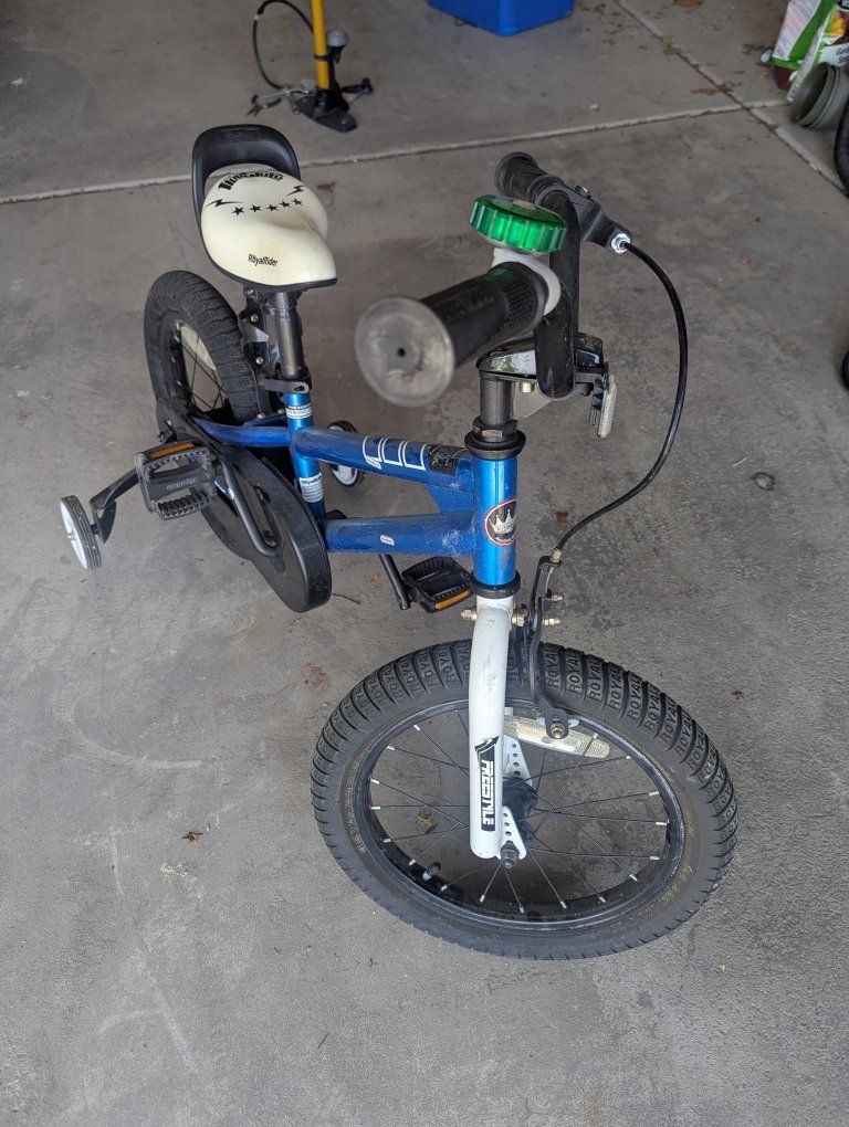 RoyalBaby kids bike with training wheels