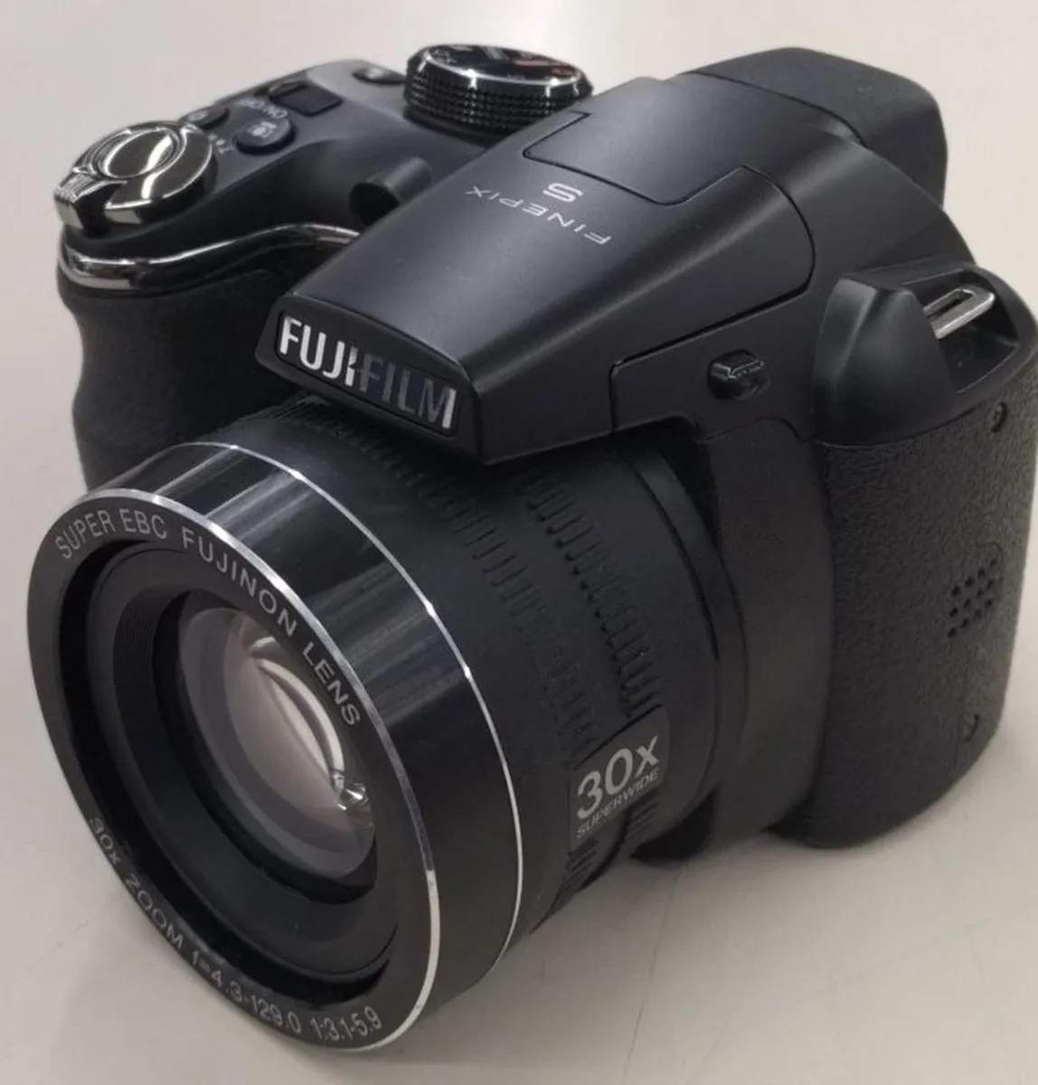 Fuji FinePix S4500 Compact Camera