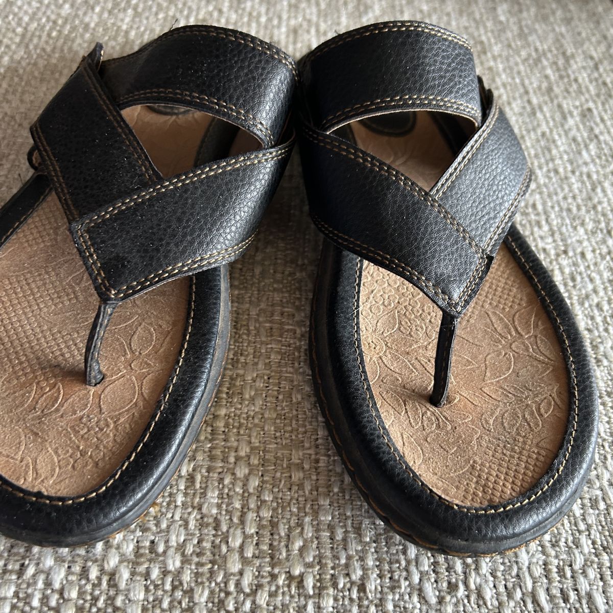BØC BØRN Concept Thong Sandals Womens Size 9M Rich Brown Slip-On Flip-Flops