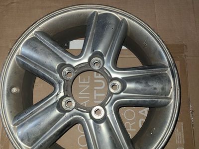 LX470 Land Cruiser 18" Wheels OEM 2006 2007