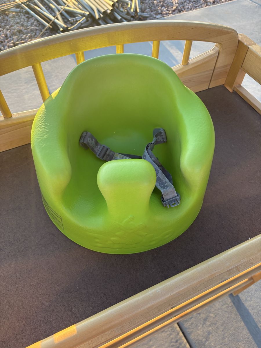 Bumbo Baby Floor Seat with 3-Point Harness - Lime Green