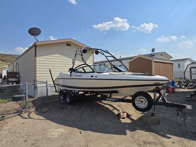 2003 Gekko Revo Wake Boat - White & Black with Wake Tower & Trailer