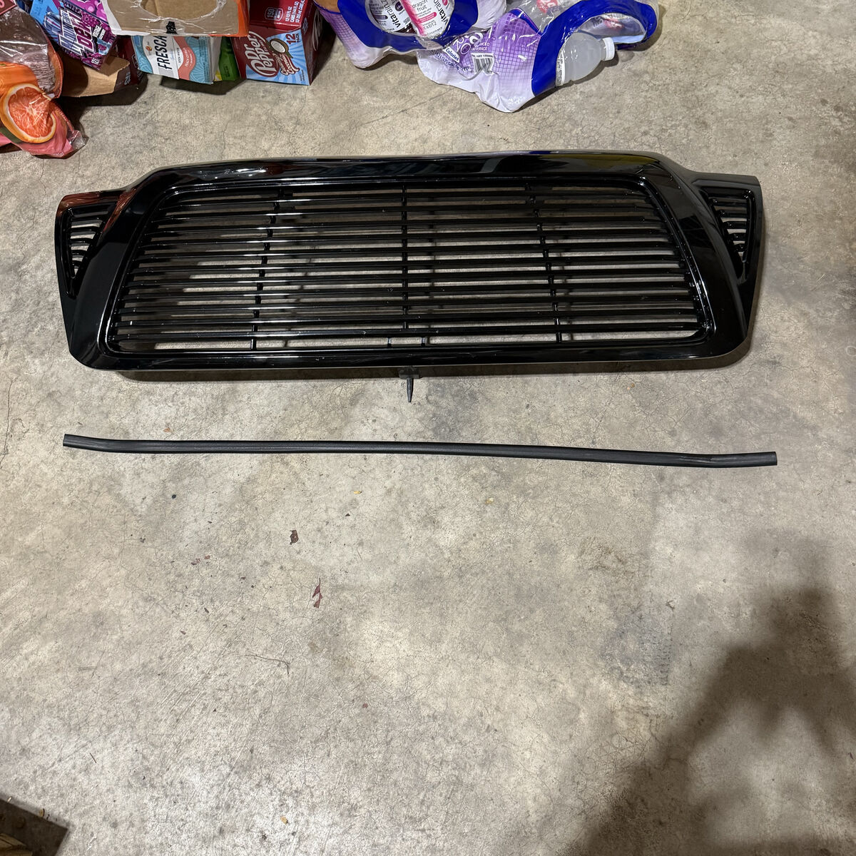 Aftermarket Black Grille for 2nd Gen Tacoma