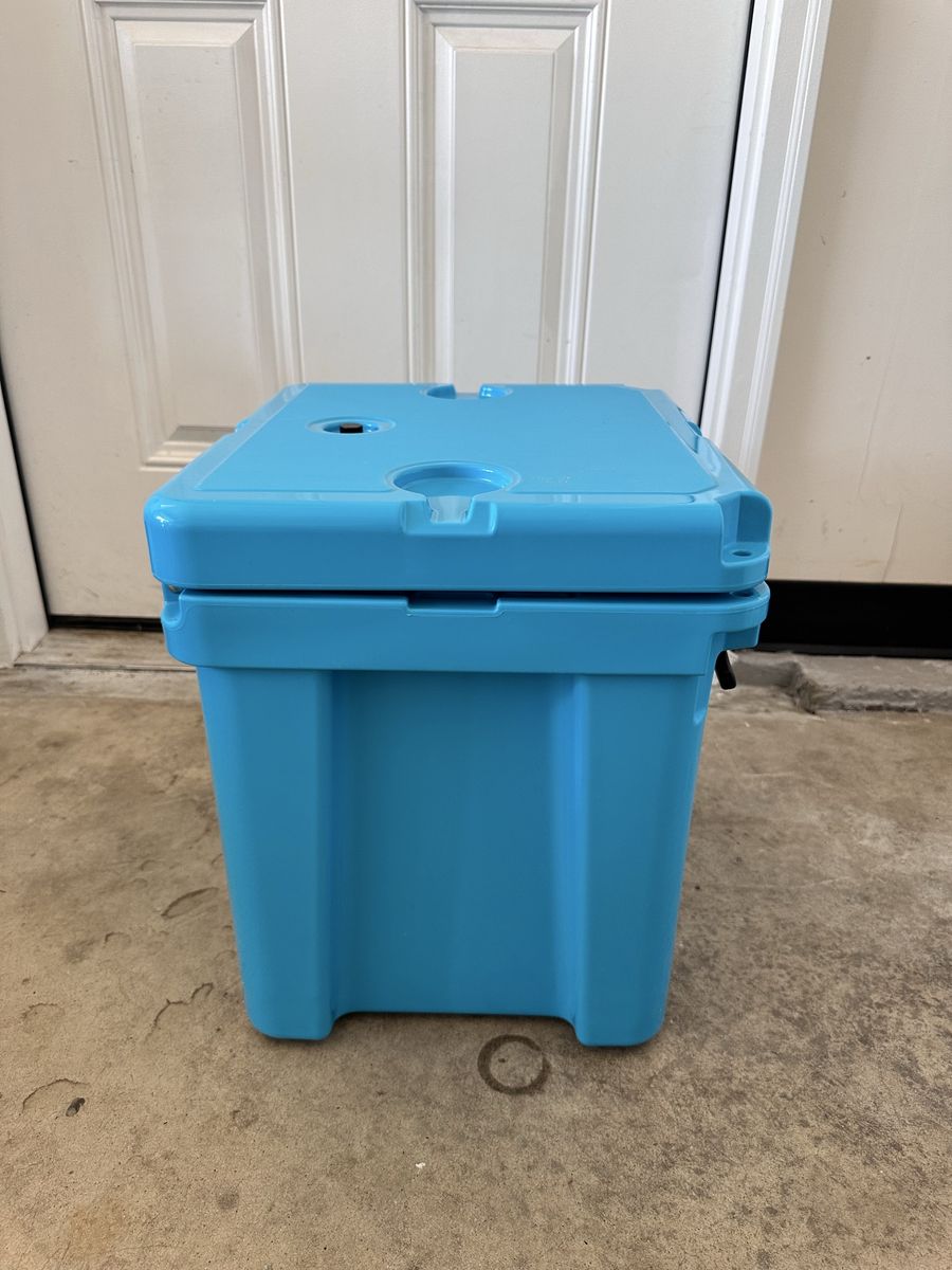 Main image 4