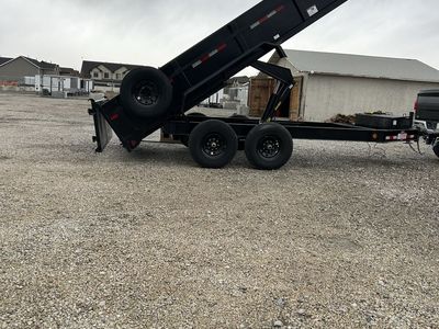 Dump trailer service