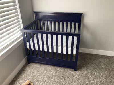 Mini Crib + Serta Mattress — Navy Blue