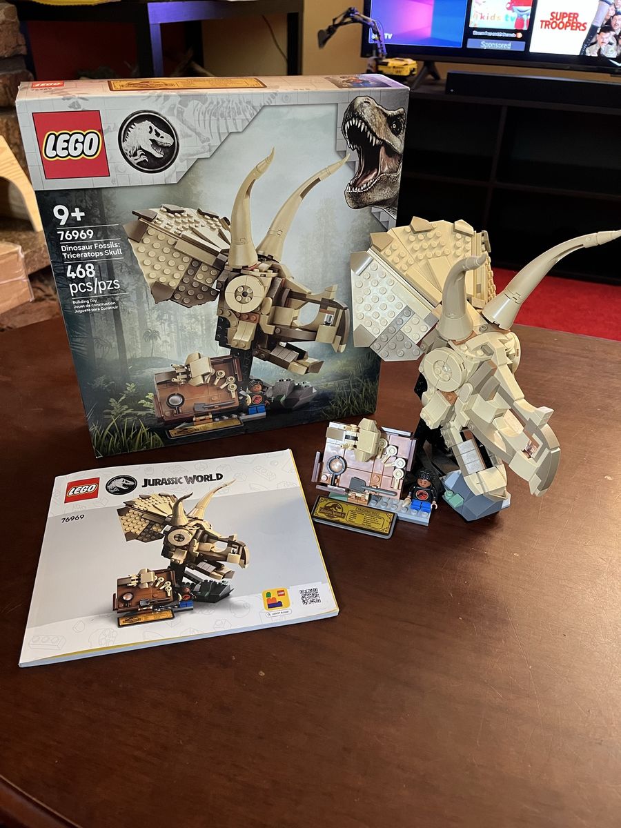 LEGO Jurassic World Dinosaur Fossils: Triceratops Skull Set (76969) Complete with Box & Manual
